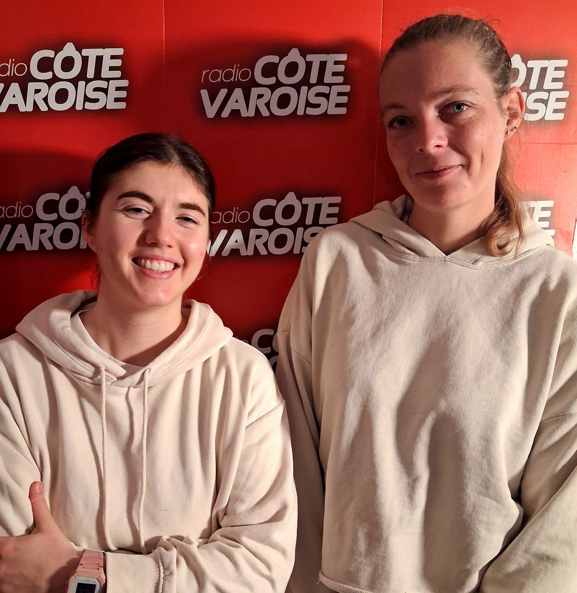 TESS ET ALEXANDRA.jpg (368 KB)